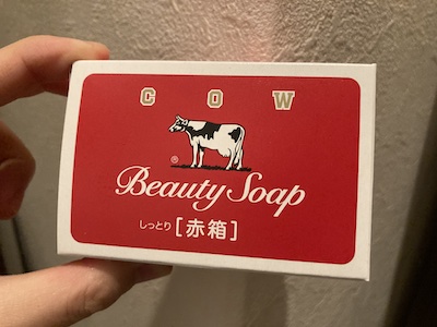 牛乳石鹸(赤箱)